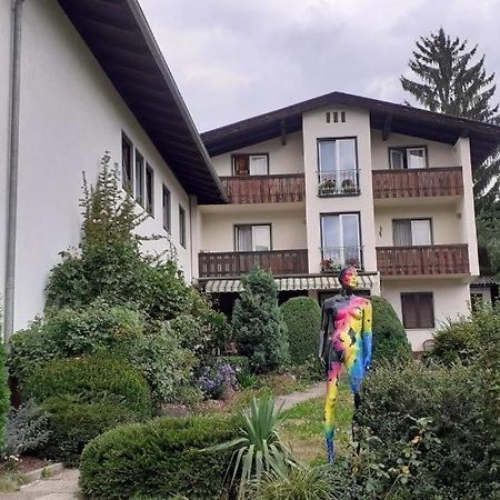 Pension Katharina Fruehstueck Ab 5 Uhr Frueh Seeboden Exterior photo